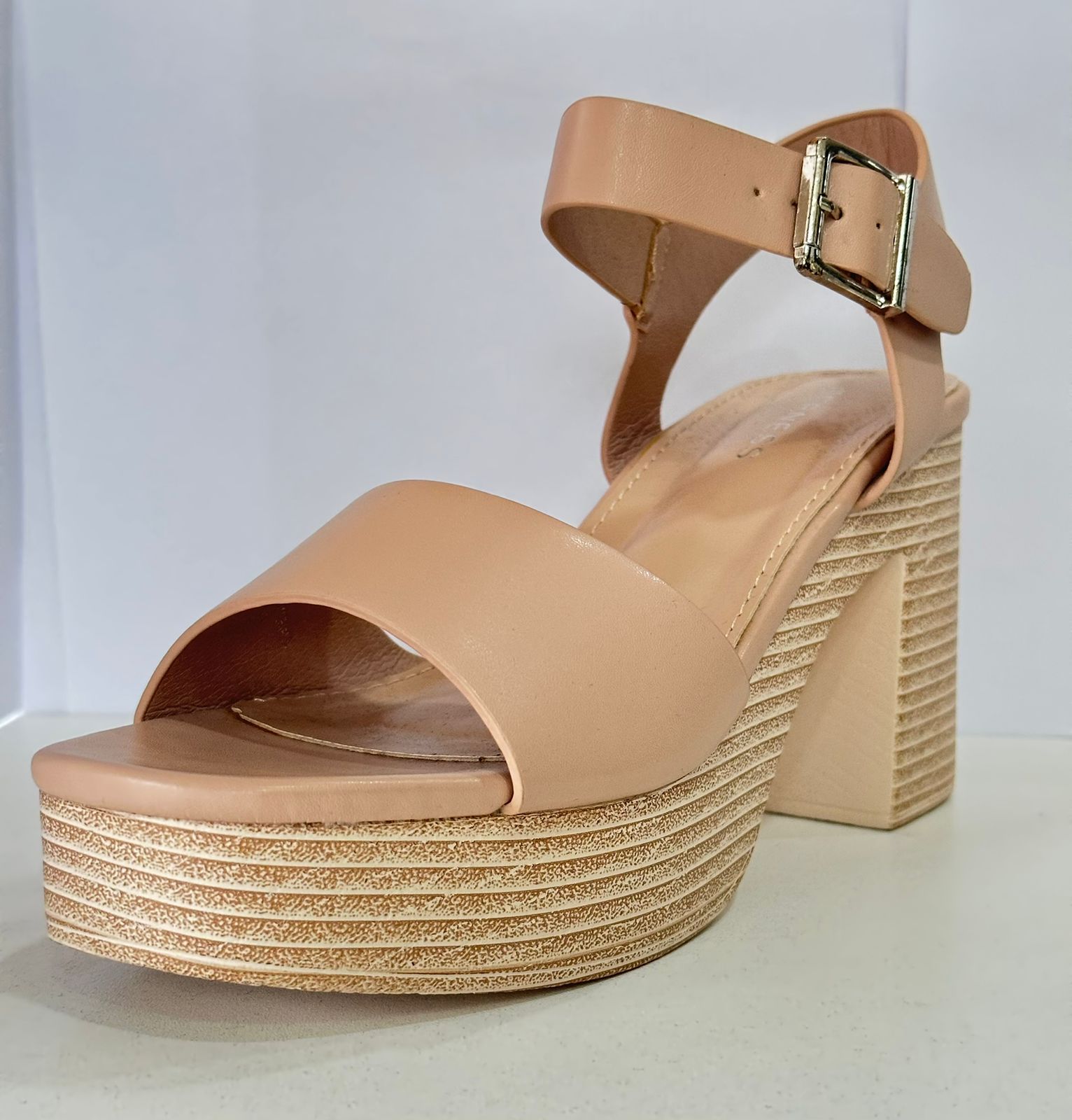 Sandalia Plataforma Corcho Beige